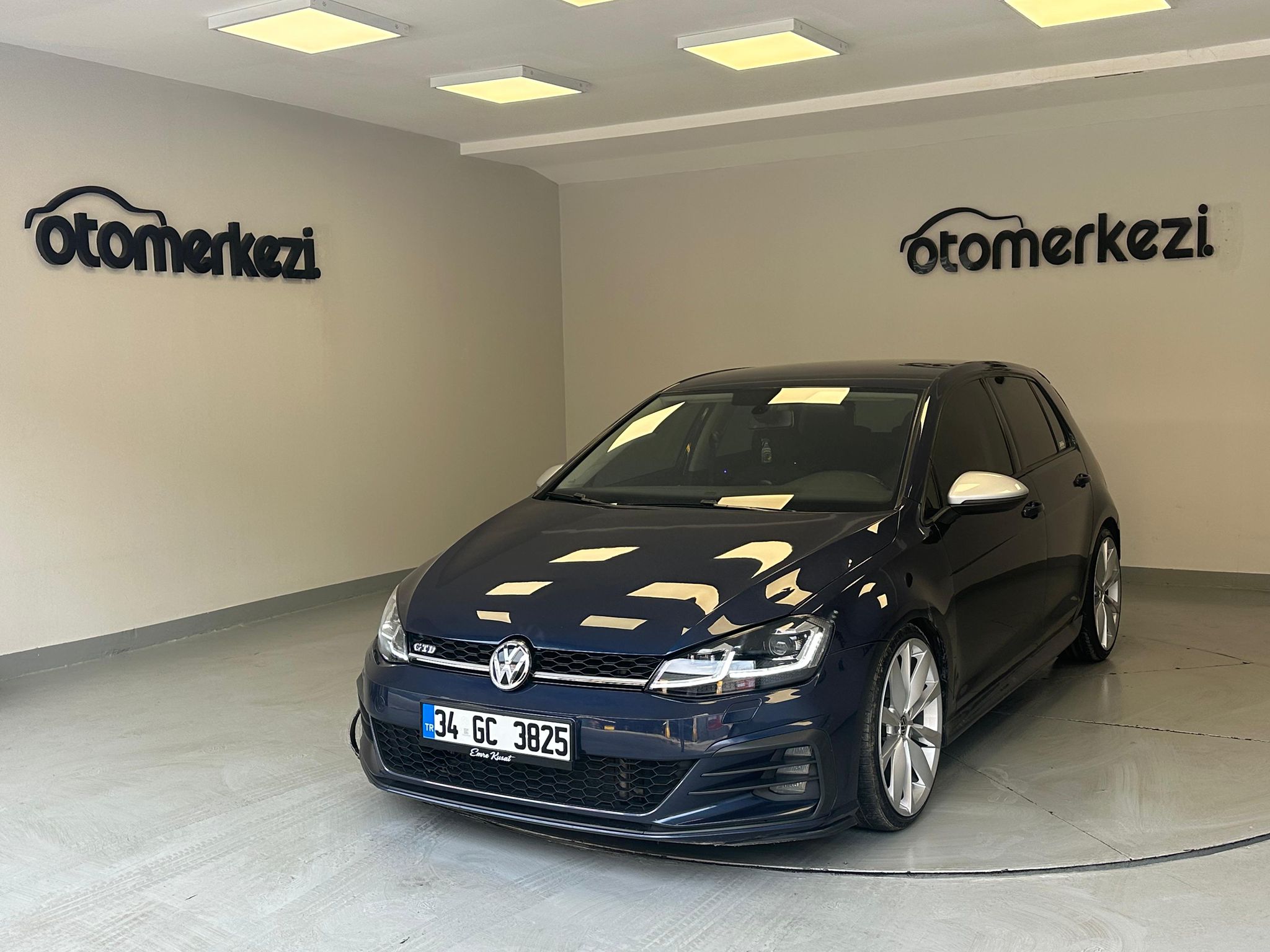 VOLKSWAGEN GOLF 1